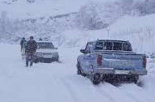 راه روستایی برخی از مناطق کوهستانی قزوین به دلیل بارش برف مسدود است