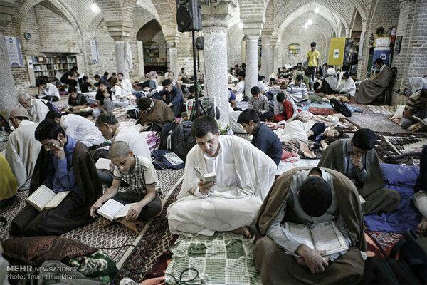 برگزاری مراسم اعتکاف در ۷۰ مسجد استان قزوینبرگزاری مراسم اعتکاف در ۷۰ مسجد استان قزوین