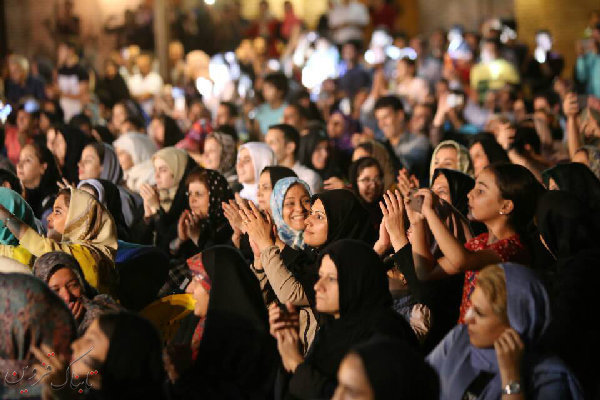 استقبال مردم  مردم از برنامه های فرهنگی هفته قزوین چشمگیر بوده است/ برنامه های فرهنگی با محوریت توزیع عداالت اجتماعی در نواحی منفصل شهری برگزار شد