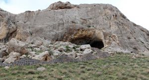 در سال ٩٩كاوش‌هاي باستان‌شناسي غار قلعه كرد انجام نخواهد شد