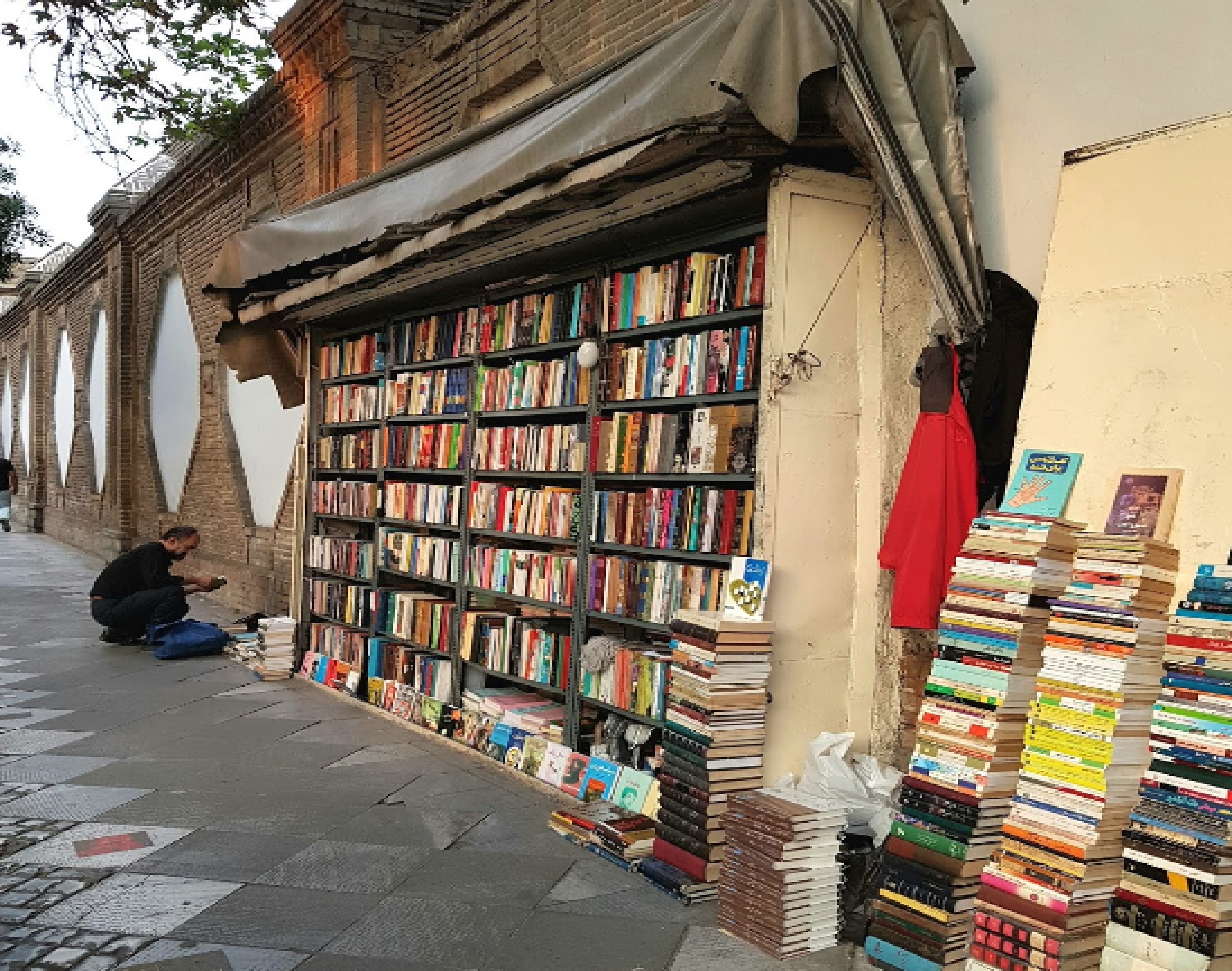 ١٧٠ کتابفروشی در سطح شهر کرمانشاه فعال است